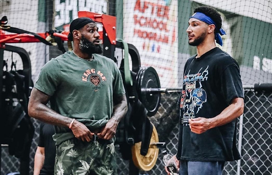 尤其是在年 尤其是在年