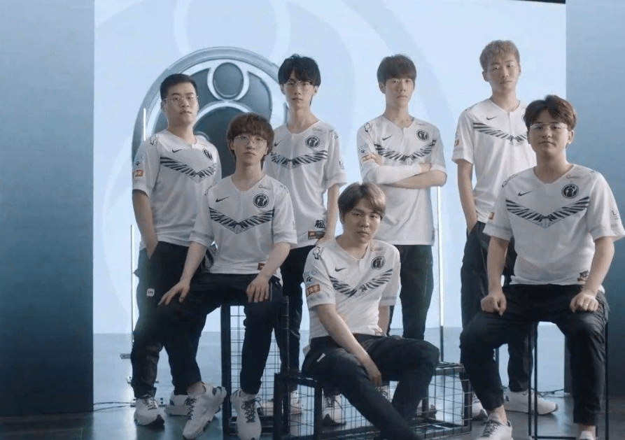 罕见的失位 罕见的失位